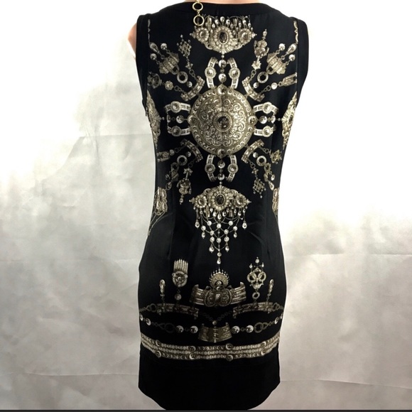 Dress - Picture 2 of 6